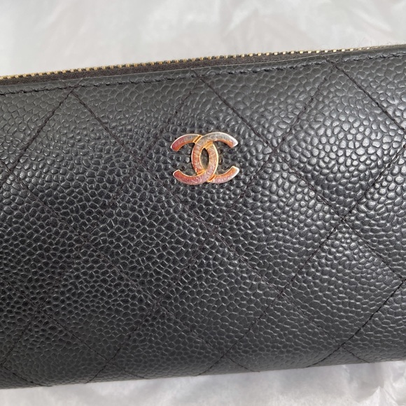 Chanel Caviar Leather Wallet - Picture 3 of 9